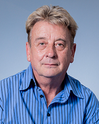 Mr R van Niekerk 
